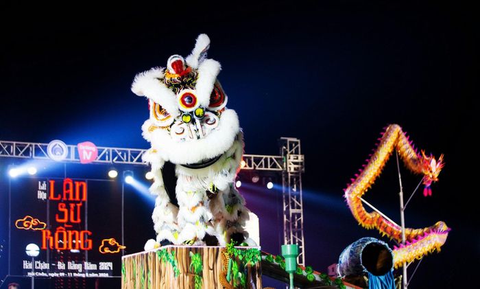 Lễ hội Lân, Sư, Rồng được kỳ vọng sẽ trở thành lễ hội đặc trưng của địa phương, góp phần thúc đẩy phát triển du lịch, quảng bá hình ảnh Đà Nẵng. Ảnh: ĐẮC MẠNH