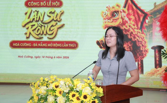 Phó Giám đốc Báo và phát thanh, truyền hình Đà Nẵng Phạm Thị Mỹ Hạnh phát biểu tại lễ công bố lễ hội. Ảnh: ĐẮC MẠNH