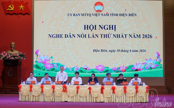 Phó Chủ tịch UBND tỉnh Nguyễn Văn Đoạt trả lời các ý kiến.