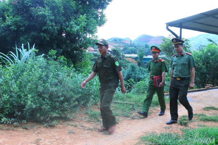 Công an xã Xa Dung thường xuyên tuần tra nắm tình hình địa bàn.