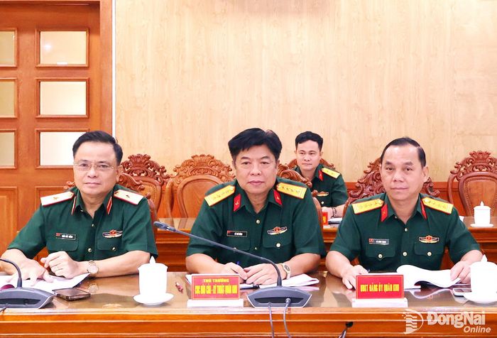 Thủ trưởng Cục Chính trị, Cục Hậu cần - Kỹ thuật và các cơ quan Quân khu 7 dự hội nghị. Ảnh: Nguyệt Hà