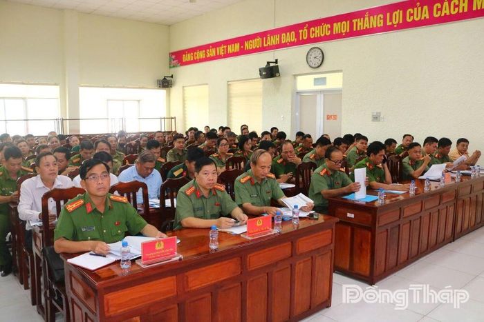 Công an phường Cao Lãnh sẵn sàng các phương án đảm bảo an ninh trật tự.