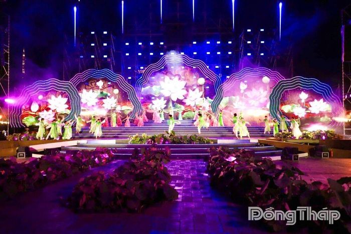 Sự hỗ trợ của âm thanh, ánh sáng và các kỹ thuật trình chiếu tối tân hứa hẹn mang đến một “bữa tiệc” thị giác bùng nổ, mãn nhãn cho người xem. Ảnh: LIỄU HIỀN