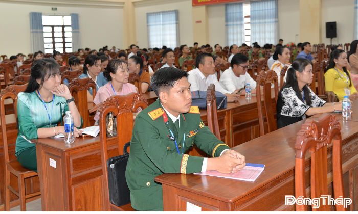 Các thí sinh và các cổ động viên tham dự Hội thi.