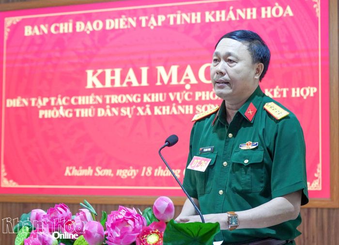 Đại tá Võ Quang Trung phát biểu khai mạc diễn tập.