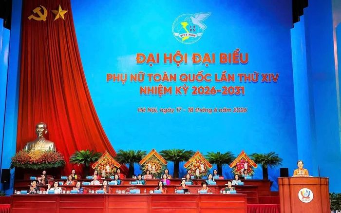 Đoàn Chủ tịch Đại hội đại biểu Phụ nữ toàn quốc lần thứ XIV, nhiệm kỳ 2026 - 2031. Ảnh: Báo Phụ nữ Việt Nam.