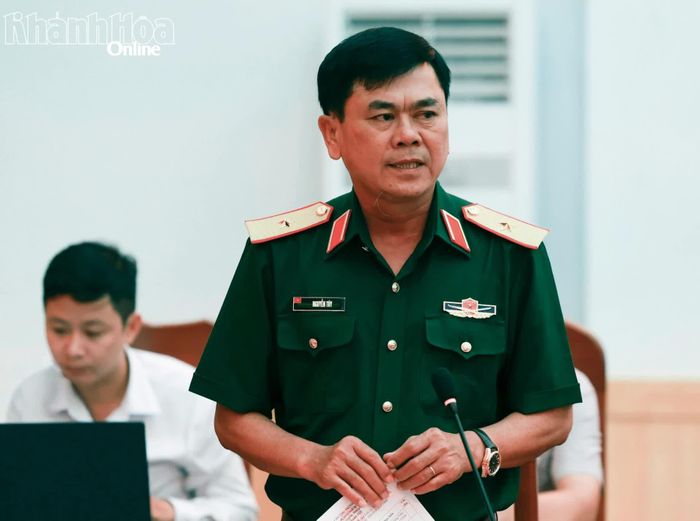 Thiếu tướng Nguyễn Túy phát biểu tại hội nghị.