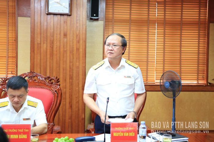 Lãnh đạo Thuế tỉnh phát biểu tại chương trình 