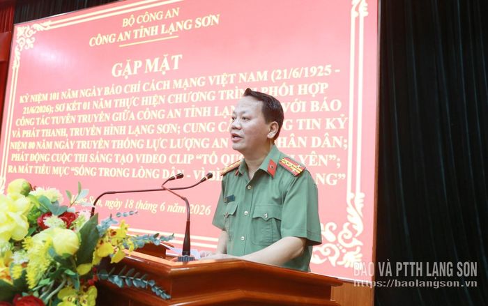 Đại tá Triệu Tuấn Hải, Phó Bí thư Đảng ủy, Phó Giám đốc Công an tỉnh phát biểu tại chương trình gặp mặt