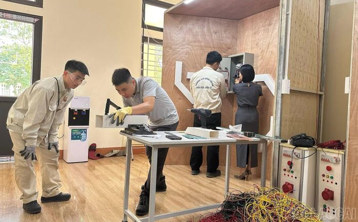 Chương trình đào tạo của nhà trường gắn liền với thực tiễn.