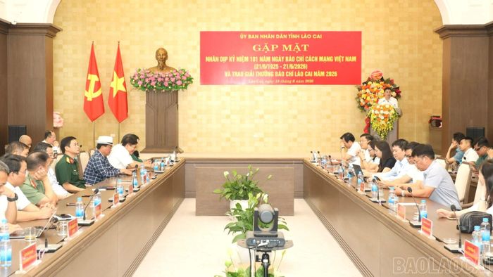 Đồng chí Nguyễn Tuấn Anh - Phó Bí thư Tỉnh ủy, Chủ tịch UBND tỉnh nhấn mạnh các nhiệm vụ trọng tâm trong thời gian tới.