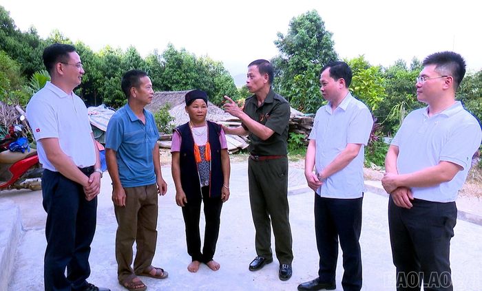 Hội Hỗ trợ gia đình liệt sĩ tỉnh, chính quyền địa phương thăm hỏi, động viên gia đình thân nhân liệt sĩ.