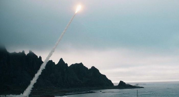 Vụ phóng thử GLSDB từ bệ M270 và M142 HIMARS tại Na Uy năm 2019. Ảnh: OP