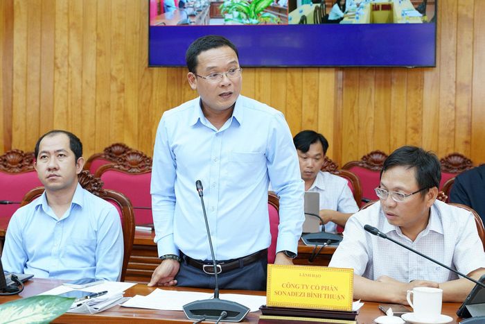 Đại diện Công ty Cổ phần Sonadezi Bình Thuận nêu ý kiến