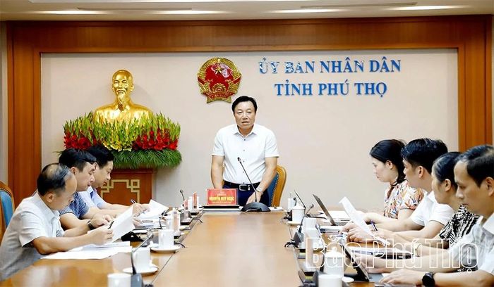 Toàn cảnh hội nghị nghe Sở Y tế báo cáo các dự thảo nghị quyết chiều ngày 18/6.