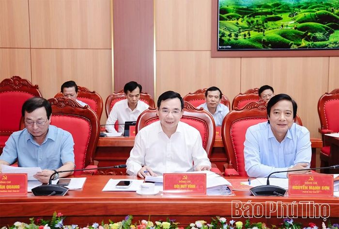 Các đại biểu tham dự hội nghị.