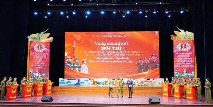 Các đội tranh tài tại vòng chung kết hội thi - Ảnh: K.H