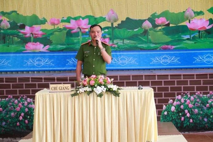 Hướng dẫn liên quan đến ứng dụng VNeID