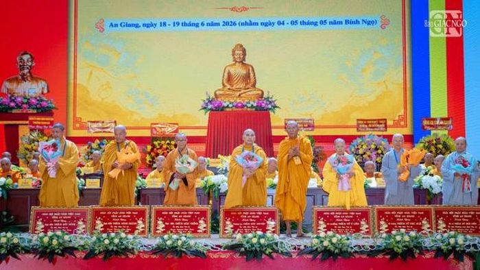 ... và có những đóng góp tích cực, hoàn thành trách vụ trong nhiệm kỳ qua