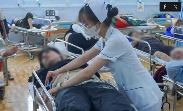Cấp cứu người dân ngộ độc thực phẩm sau khi ăn bánh mì thịt tại cơ sở bánh mì Hồng Ngọc 37.