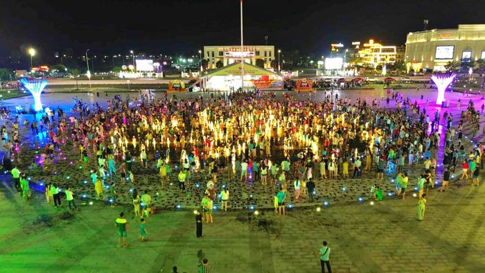 Quảng trường Phan Ngọc Hiển (phường An Xuyên, tỉnh Cà Mau) là nơi tổ chức Chương trình trọng điểm kích cầu du lịch năm 2026.