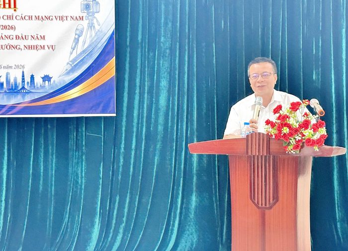 Đồng chí Lê Thanh Tùng, Trưởng ban Truyền thông và Phổ biến kiến thức, Liên hiệp các Hội Khoa học và Kỹ thuật Việt Nam gửi lời chúc mừng tới đội ngũ cán bộ, phóng viên, biên tập viên của Tạp chí. 