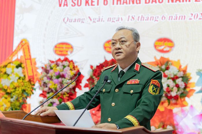 Thiếu tướng Hoàng Văn Sỹ- Tư lệnh Binh đoàn 15 phát biểu tại buổi lễ