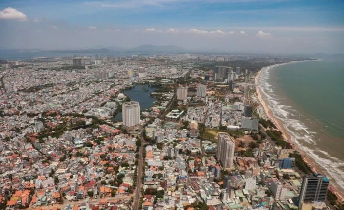Khu vực TP. Vũng Tàu (cũ) nhìn từ máy bay trực thăng trong các tour du lịch bằng trực thăng tổ chức trước đây