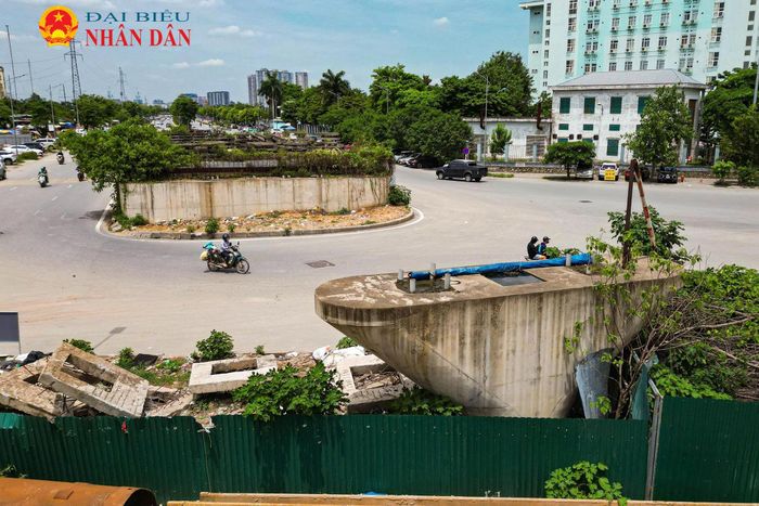 Nút giao Xa La - Phạm Tu từ lâu được xem là một trong những điểm nóng ùn tắc giao thông của Hà Nội