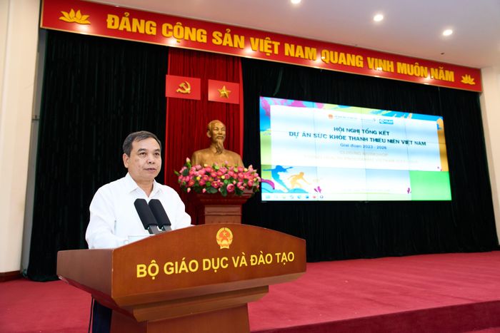 Vụ trưởng Vụ Học sinh, sinh viên (Bộ GD&amp;ĐT) Hoàng Đức Minh phát biểu tại Hội nghị.
