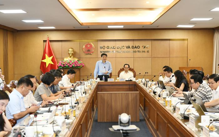 Thường trực Ủy ban Văn hóa và Xã hội làm việc với Bộ Giáo dục và Đào tạo chiều 18/6
