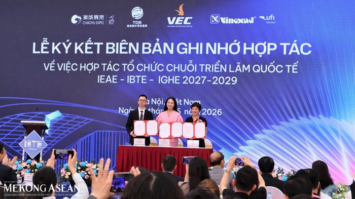 Lễ ký kết hợp tác giữa Chaoyu Expo, VEC và Vinexad. Ảnh: Thu Thảo/Mekong ASEAN.