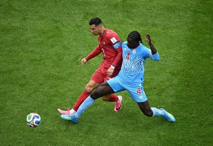Thi đấu trọn vẹn trận đấu nhưng Ronaldo không để lại dấu ấn nào. Ảnh: Reuters