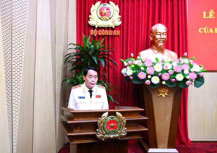  Thứ trưởng Lê Quốc Hùng phát biểu tại buổi lễ. 
