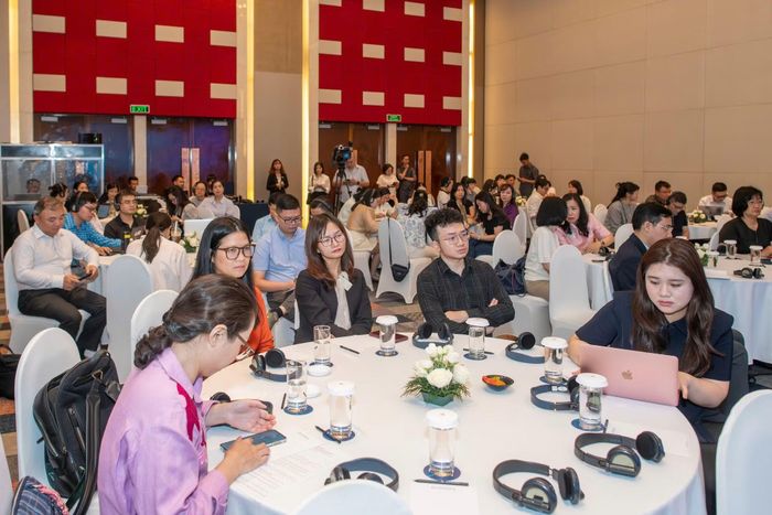  Hội thảo thu hút sự tham dự của các chuyên gia truyền thông chiến lược. 