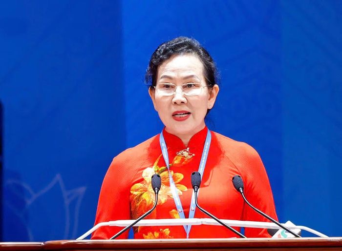 Chủ tịch Hội Liên hiệp Phụ nữ Việt Nam Lê Thị Thủy phát biểu khai mạc đại hội.