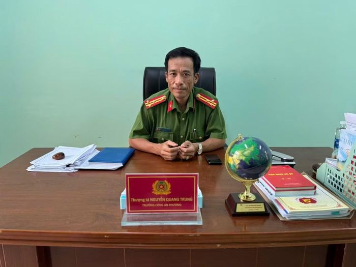 Thượng tá Nguyễn Quang Trung, Trưởng Công an phường Hội An Tây.