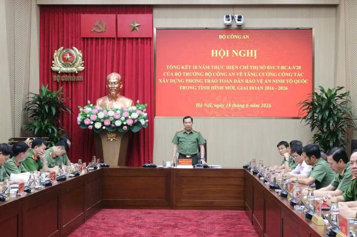 Thứ trưởng Lê Văn Tuyến phát biểu chỉ đạo tại hội nghị.