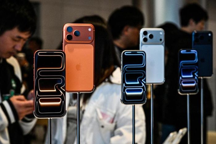 Theo các nguồn tin, Apple dự kiến sẽ ra mắt chiếc iPhone màn hình gập đầu tiên vào tháng 9, cùng với iPhone 18 Pro và Pro Max.
