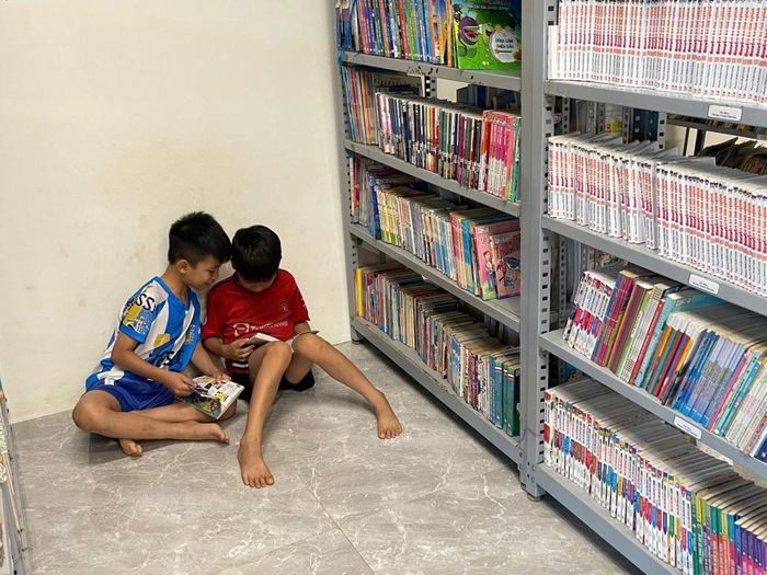 Tìm những góc riêng cùng nhau khám phá thế giới trong truyện.