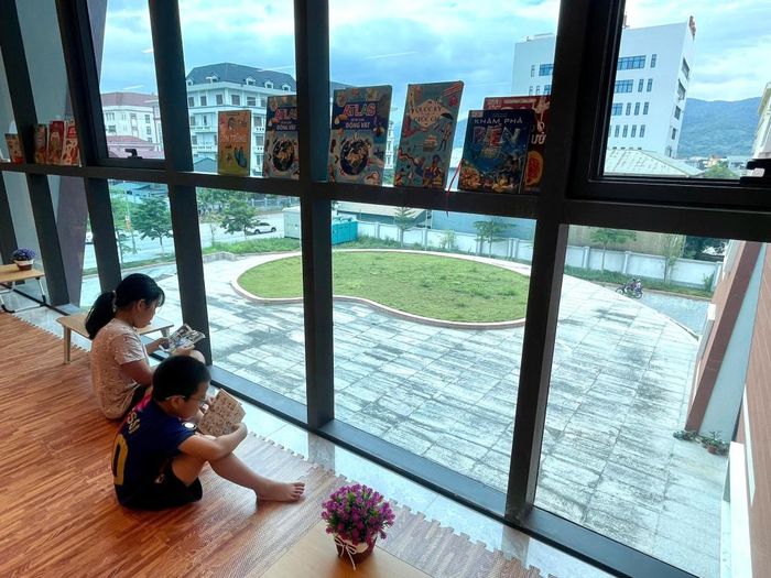 "View" đọc sách lý tưởng.