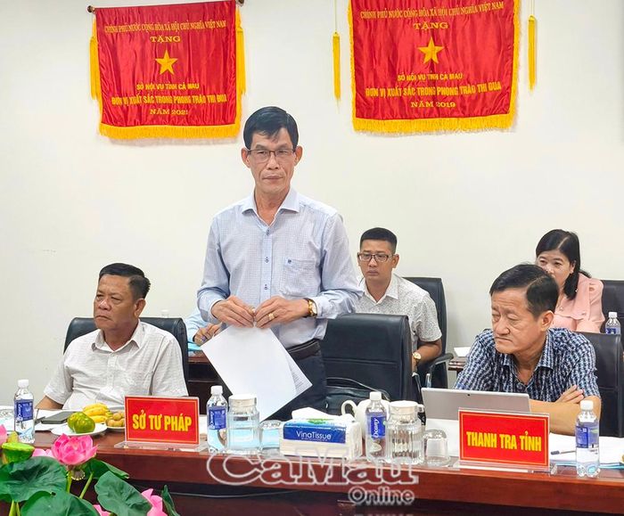 Ông Phạm Quốc Sử, Phó Giám đốc Sở Tư pháp, trao đổi vấn đề pháp lý trong xử phạt vi phạm hành chính, kỹ năng hiểu và áp dụng pháp luật trên lĩnh vực này.