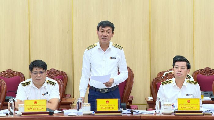 Phó Tổng Kiểm toán nhà nước Doãn Anh Thơ phát biểu tại hội nghị. Ảnh: quangngai.gov.vn
