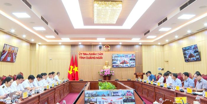 Quang cảnh hội nghị thông qua Dự thảo Báo cáo kiểm toán ngân sách địa phương năm 2025 của tỉnh Quảng Ngãi. Ảnh: quangngai.gov.vn