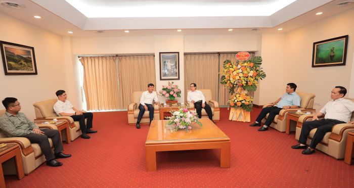 Thông tấn xã Việt Nam đã luôn đồng hành, phối hợp chặt chẽ với KTNN, thực hiện hiệu quả công tác tuyên truyền về chủ trương của Đảng, chính sách, pháp luật của Nhà nước. Ảnh: N.Lộc