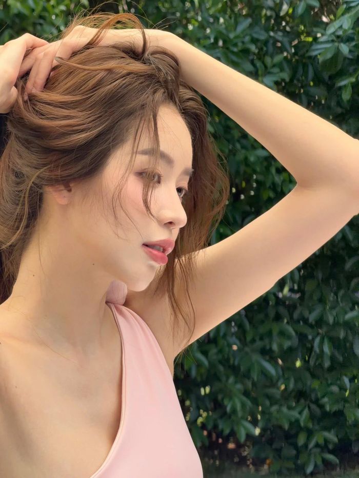 Vẻ đẹp không tì vết của Hoa hậu Thanh Thủy. Ảnh FBNV.