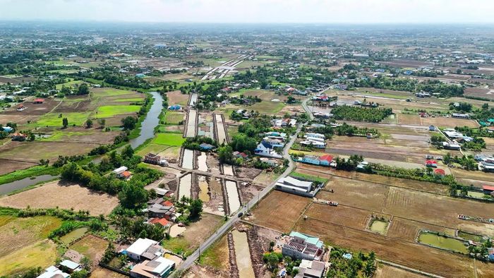 Tuyến đường 827E dài 35,6 km được kỳ vọng thay đổi diện mạo giao thông liên vùng. Ảnh: ĐC/Pháp luật TP.HCM
