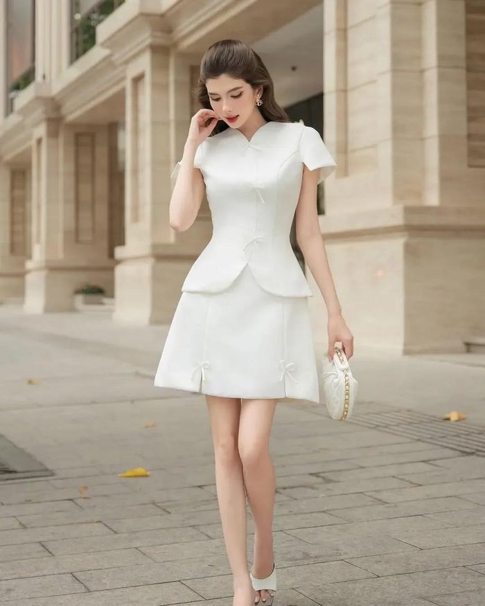 Trang phục đồng màu tạo cảm giác cao hơn 