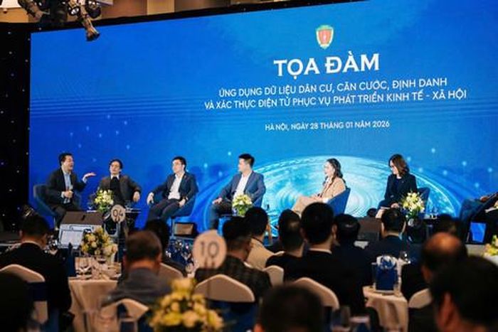 Tọa đàm với chủ đề “Ứng dụng dữ liệu phục vụ phát triển kinh tế - xã hội”
