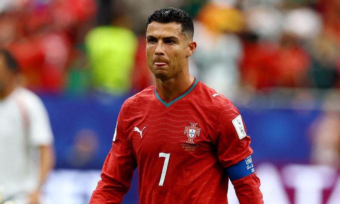 Ronaldo có 3 cú dứt điểm nhưng không lần nào phá lưới CHDC Congo. (Ảnh: AP)